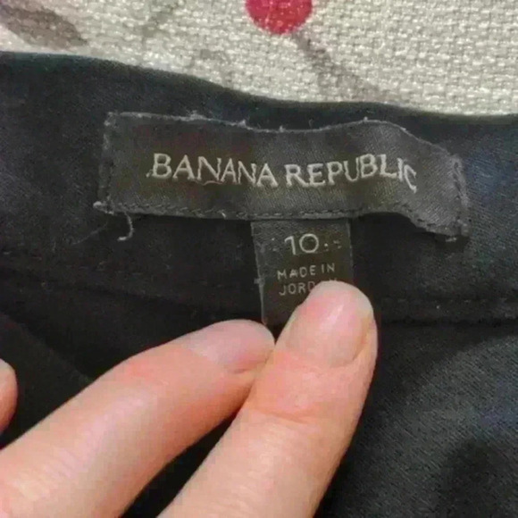 Banana Republic Black Devon Skinny Ankle Pants - Picture 4 of 5